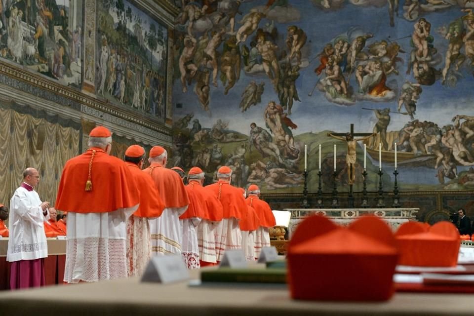 El Cónclave de cardenales que votarán para elegir al Papa que será sucesor de Francisco dará inicio el 7 de mayo, anunció El Vaticano.