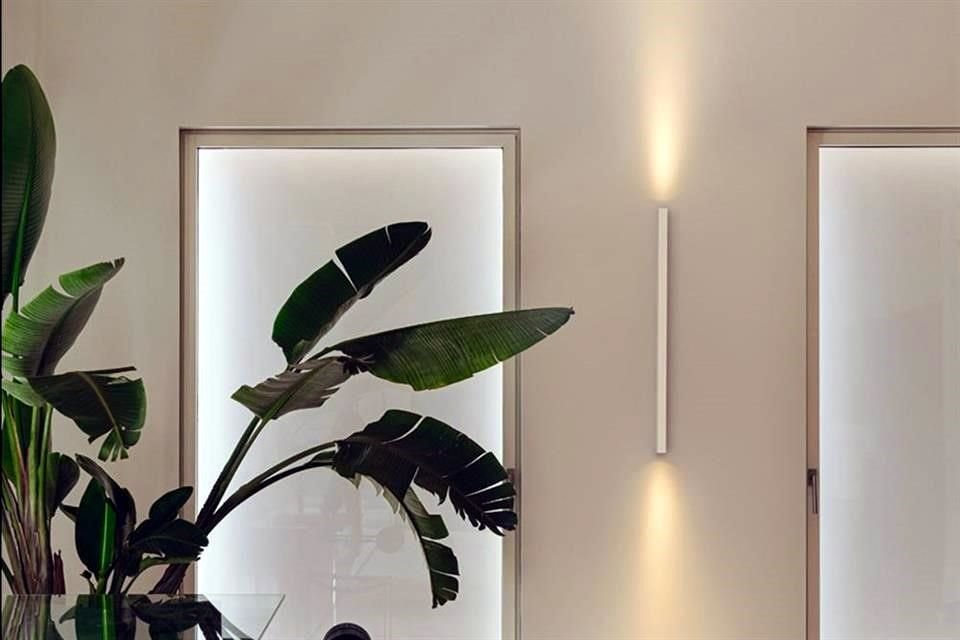 Euroluce compartió una visión donde la iluminación no solo transforma los espacios, sino también las emociones de quienes los habitan.