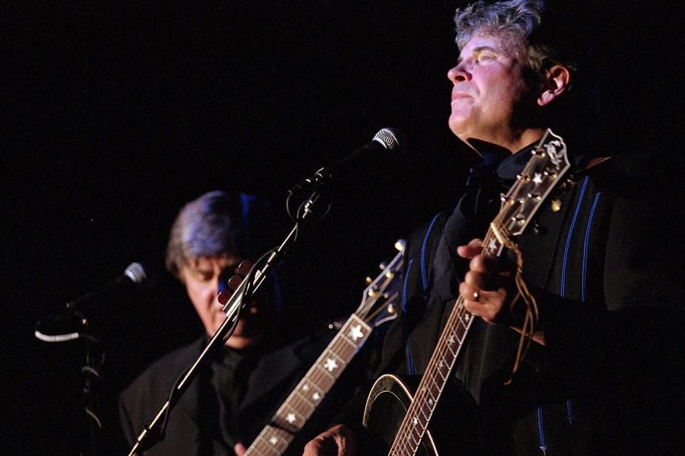 El pionero del country rock estadounidense Don Everly, quien era la mitad superviviente de los legendarios Everly Brothers, falleció el sábado a los 84 años.