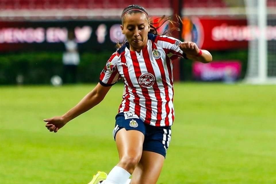 Rubí Soto, jugadora de Chivas femenil.