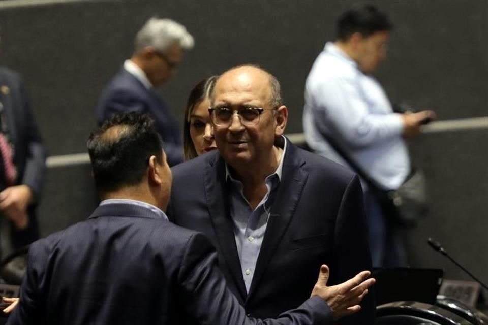 Rubén Moreira, coordinador del PRI en San Lázaro, insistió en que la propuesta de la Presidenta Claudia Sheinbaum es una 'ley censura' y la comparó con las de los países que sometidos al fascismo.