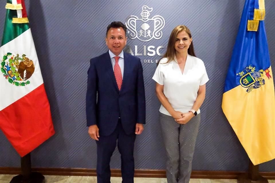 Pablo Lemus, Gobernador de Jalisco y Karla Planter, Rectora de la UdeG.