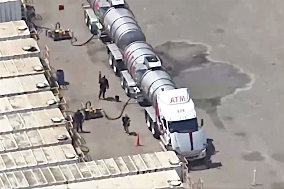 Gobierno federal reportó sólo la mitad del volumen de huachicol decomisado a empresa Intanza en operativo realizado en Tampico, Tamaulipas.