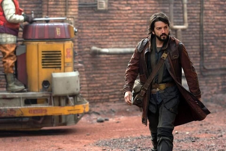 Diego Luna se despidió de su personaje en CDMX.