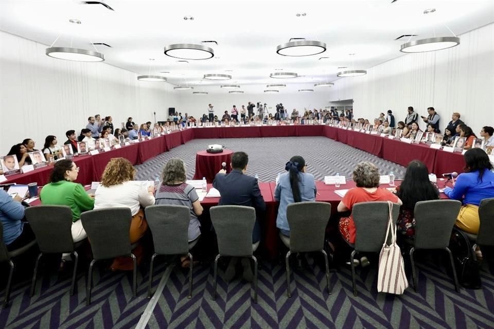 Representantes de los colectivos plantearon distintas propuestas en función de su experiencia de víctimas.