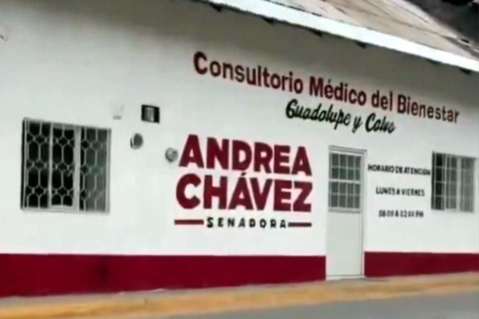 El consultorio médico, rotulado con el nombre de la Senadora Andrea Chávez,está en el Municipio de Guadalupe y Calvo, en Chihuahua.