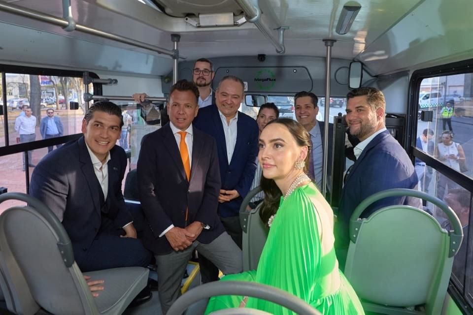 La llegada de Taruk, el primer autobús eléctrico mexicano, a Jalisco, promete impulsar empleos y la promoción de la movilidad sostenible.