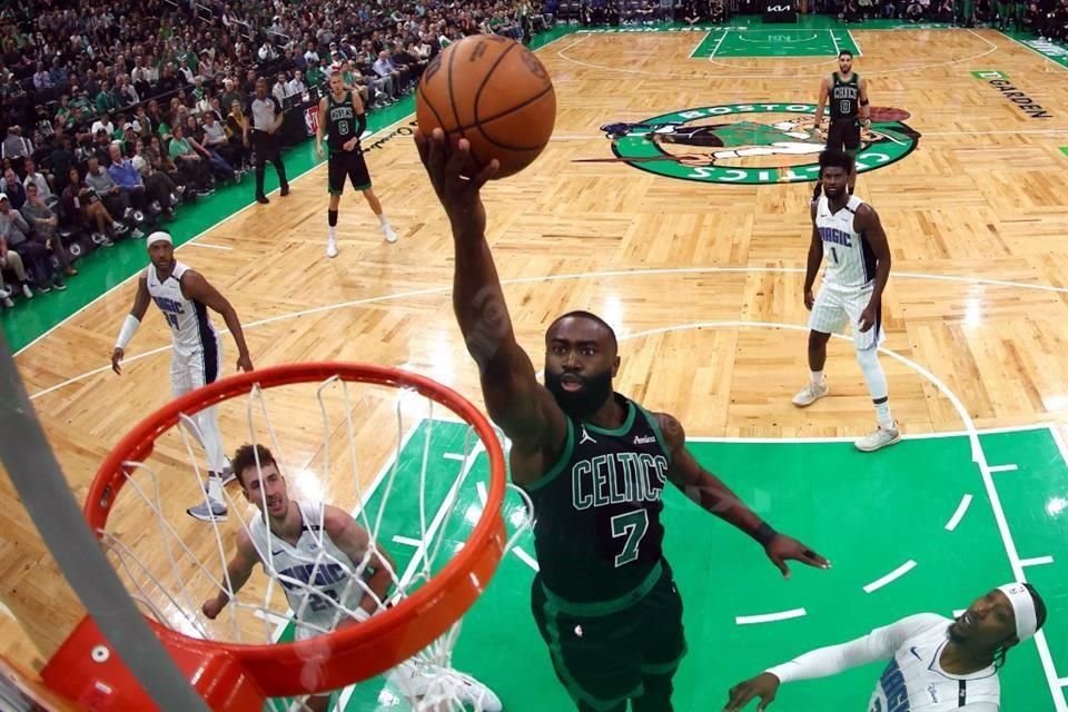 Los Celtics de Boston se impusieron 4-1 sobre Magic en la Serie de Playoffs.