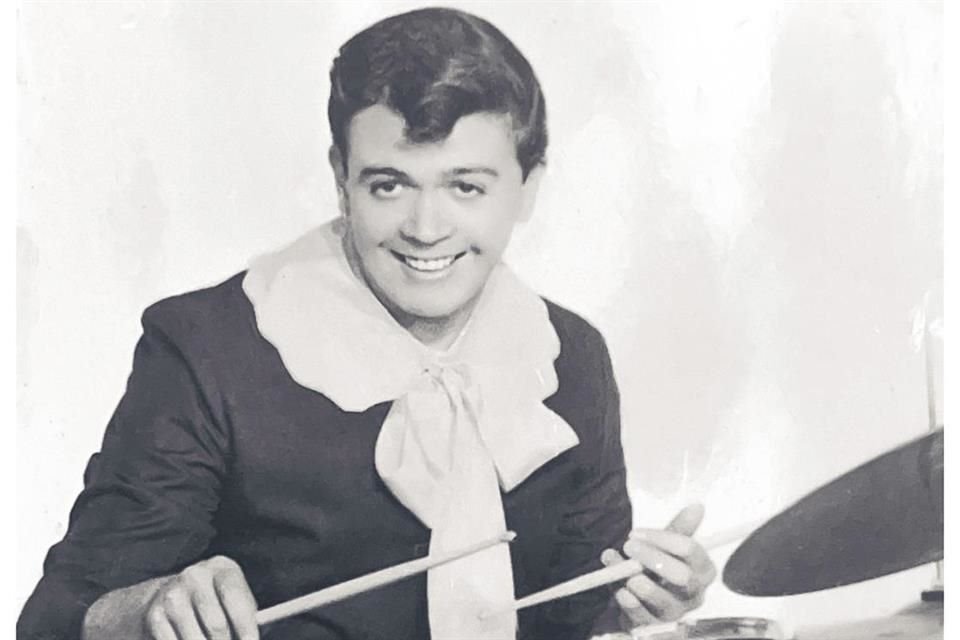 Xavier López 'Chabelo' siempre soñó con ser baterista de jazz, antes de triunfar en la TV, según recuerda su hijo en este Día del Niño.