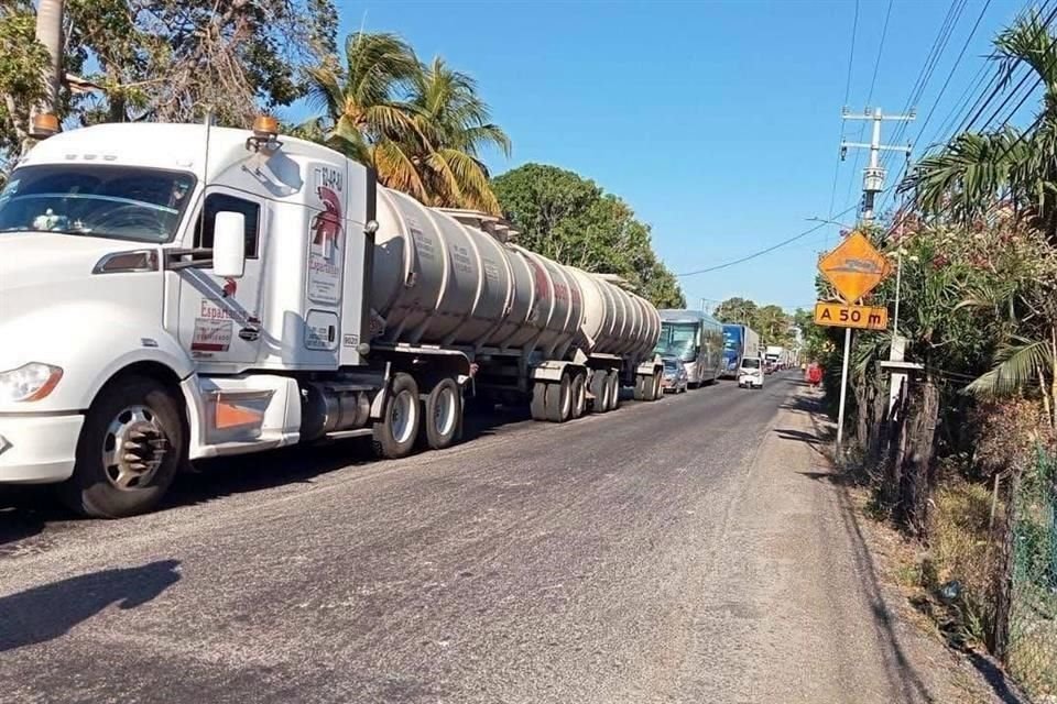 Los vecinos reclaman que desde el domingo están en penumbras.
