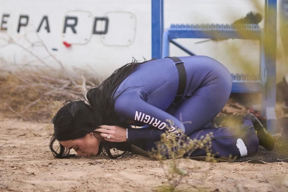 La cantante también fue criticada por su participación en el vuelo de Blue Origin, por ser considerado una acción que desperdicia recursos.