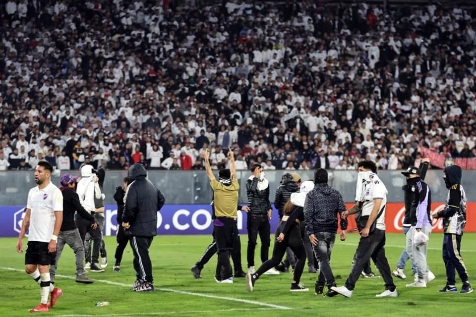 El conjunto chileno jugará como local a puerta cerrada 5 partidos y 5 más de visita sin afición.