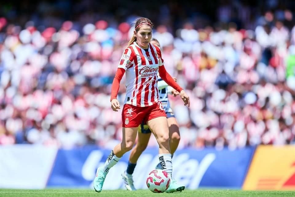 chivas confía en el calidad goleadora de Licha Cervantes para poder llegar a la Final.