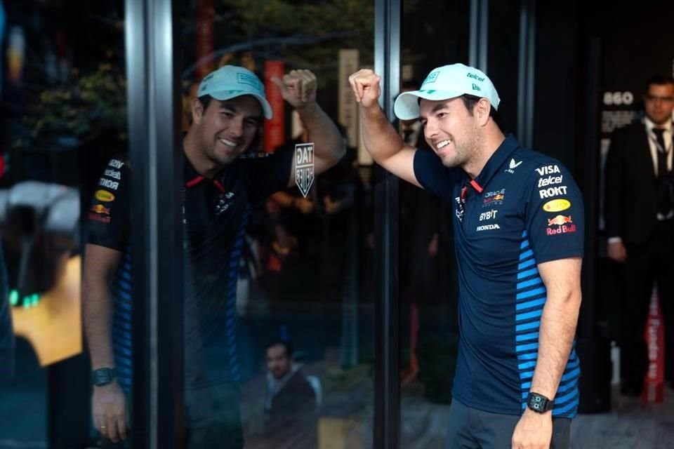 Checo Pérez volvería a la F1 en 2026.