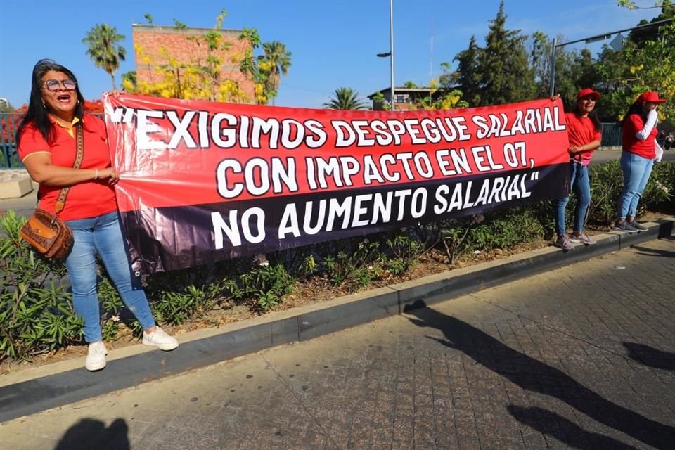 Entre las exigencias que hicieron, está el aumento salarial.