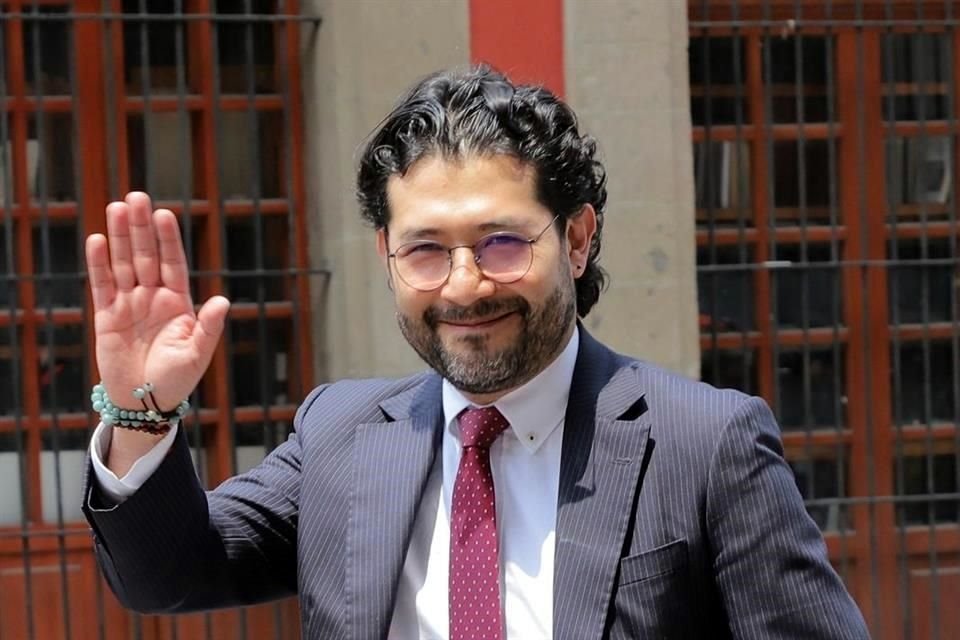 Marath Bolaños, Secretario de Trabajo y Previsión Social, informó que a más tardar en enero del año 2030 se llegará a las 40 horas semanales de labor.