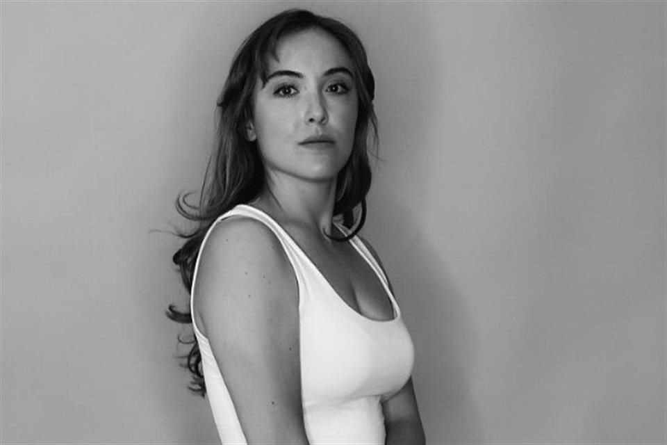 Y el encanto actoral de Renata Zalvidea.