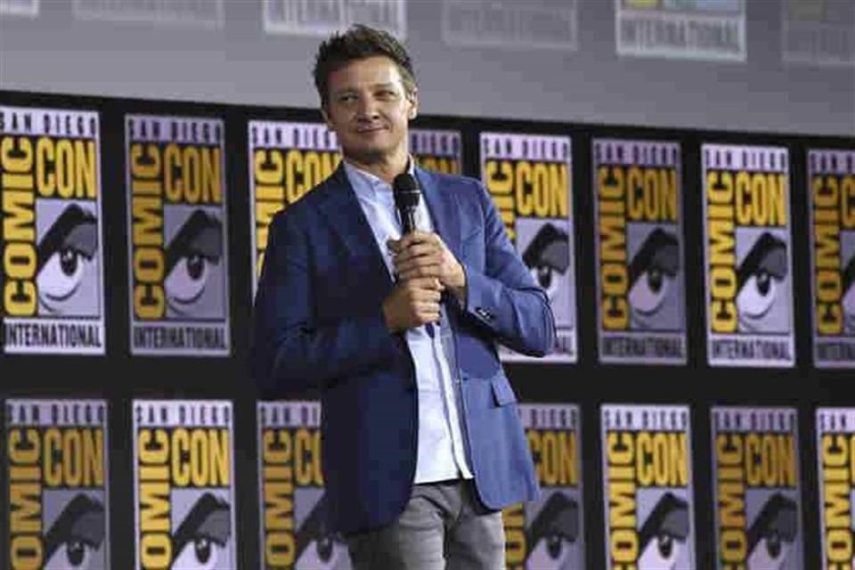 Renner explicó que fue invitado a regresar como Clint Barton, pero con una oferta económica significativamente menor.