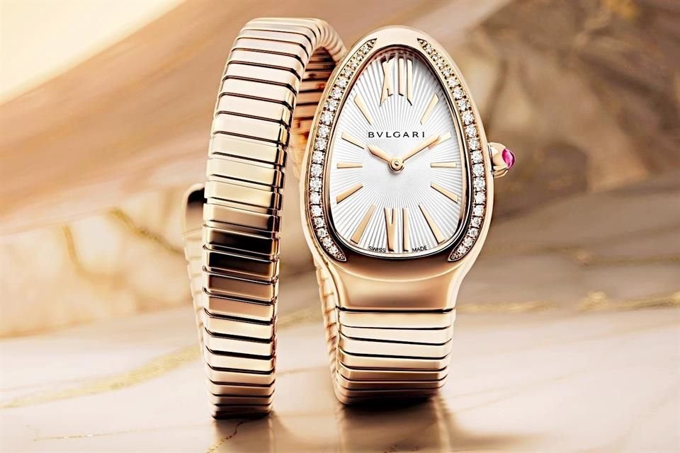 Se exhibieron bellos relojes que presentan una estética elegante con diseño innovador.