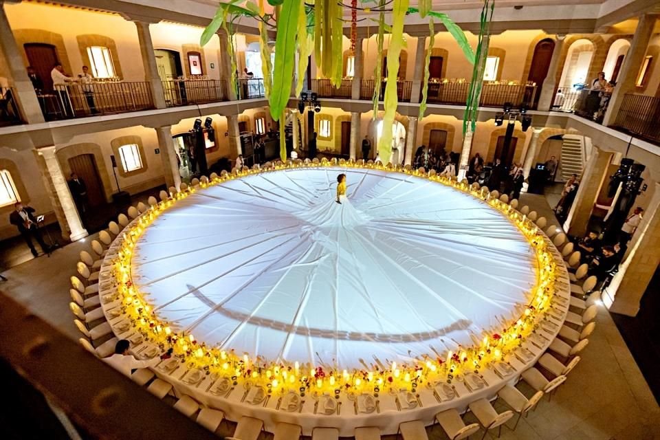 Bvlgari presentó una experiencia artística única con su colección Serpenti, fusionando lujo, cultura y belleza en una noche deslumbrante.