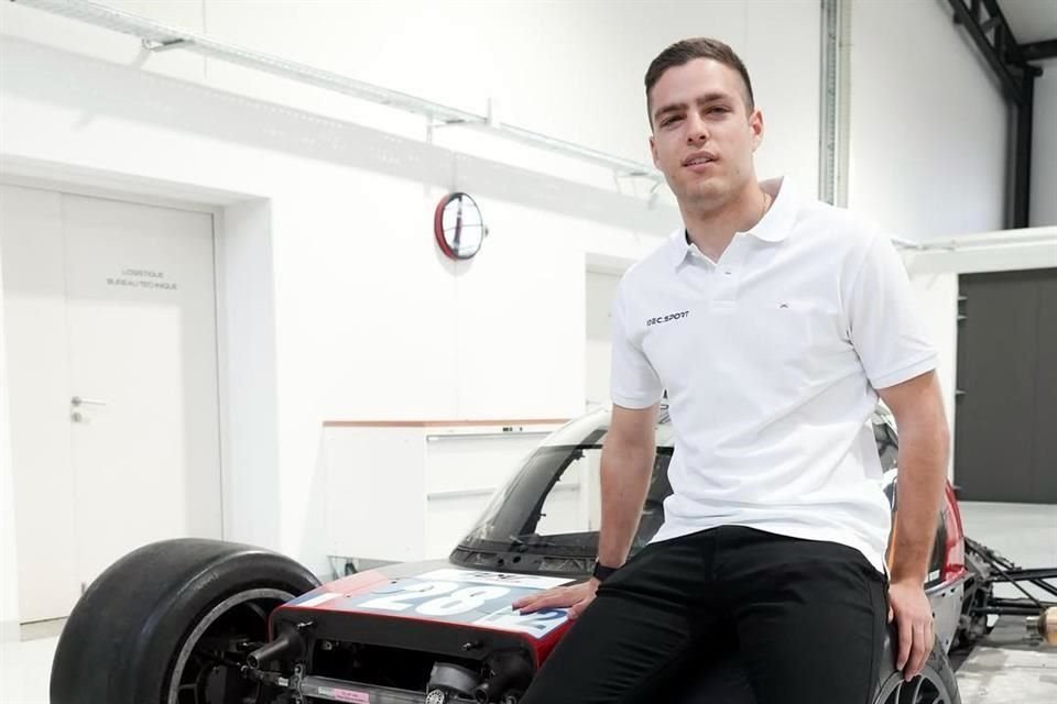 El piloto mexicano Sebastián Álvarez estará en las 24 Horas de Le Mans con el equipo francés IDEC Sport.