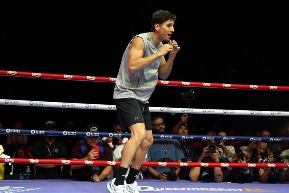 Marco Verde hará su debut profesional en Arabia Saudita en un combate pactado a seis rounds contra Michel Galván.