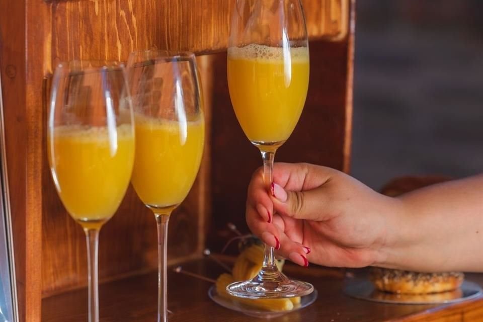La panadería Buñuelo celebra el Día de las Madres con un brunch de pan artesanal, vino, mimosas y ejercicio para disfrutar en familia.