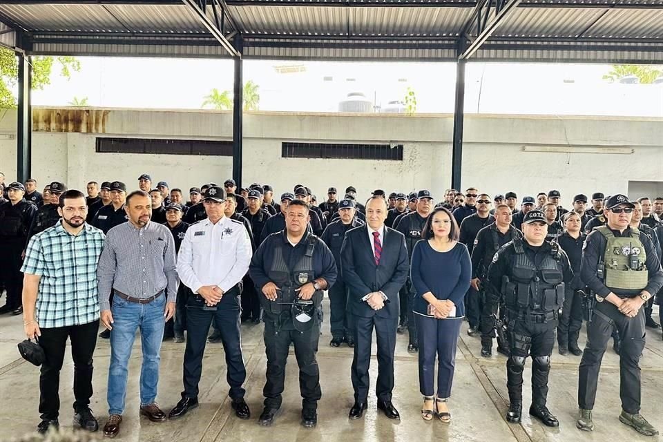 Luego del desafuero del Alcalde Vargas Landeros por la polémica compra de patrullas, el nuevo Edil de Ahome, Antonio Menéndez de Llano removió a César Romanillo de su puesto como titular de SSP.