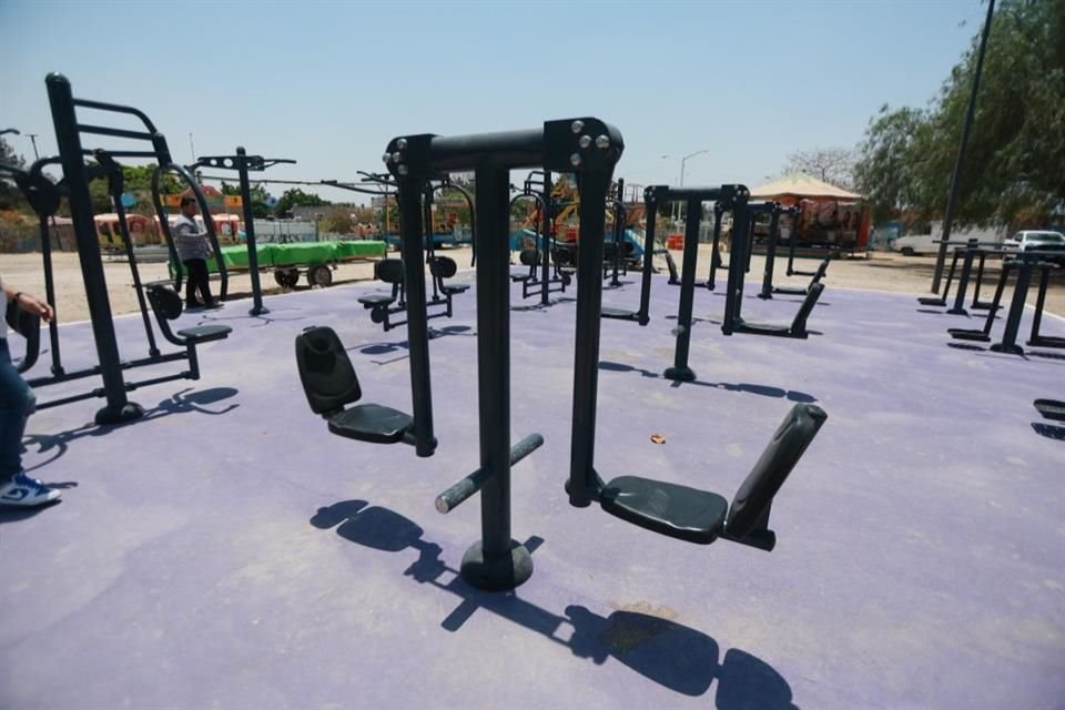 Inauguración de la primera etapa de remodelación de la unidad deportiva Chivabarrio, en el Fraccionamiento Chulavista de Tlajomulco.