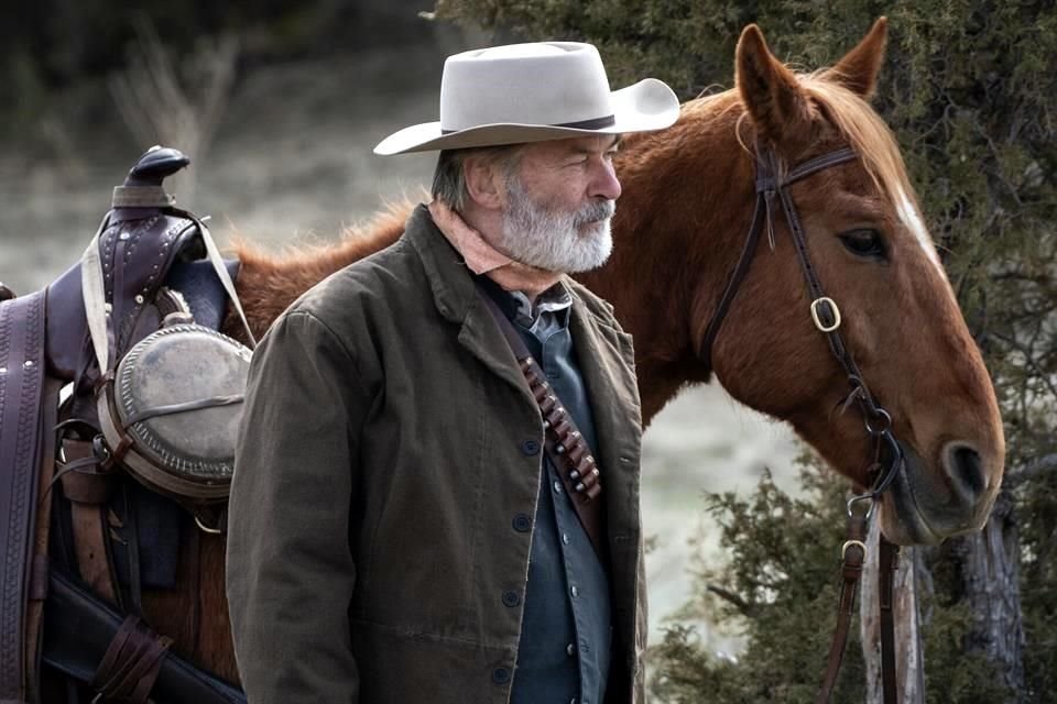 Casi sin marketing, el western 'Rust' llegó a cines de EU, donde en dos días ha hecho sólo 25 mil dólares.