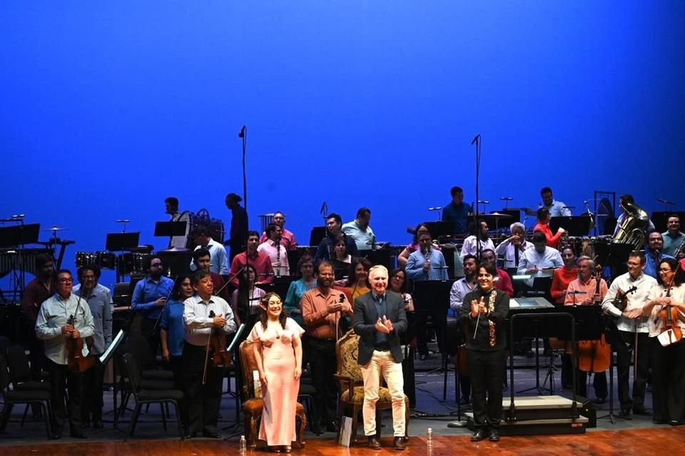 La Sala Principal del Palacio de Bellas Artes se llenó de risas y aplausos.