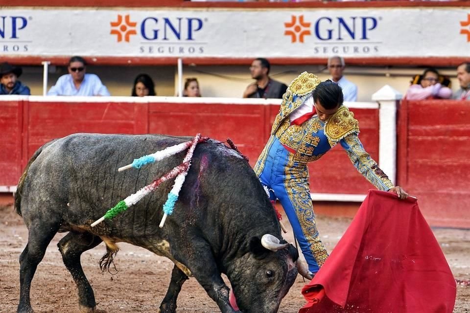 El francés Sebastián Castella y el tricolor Diego Sánchez cortaron una oreja en la jornada de hoy en la Feria de San Marcos