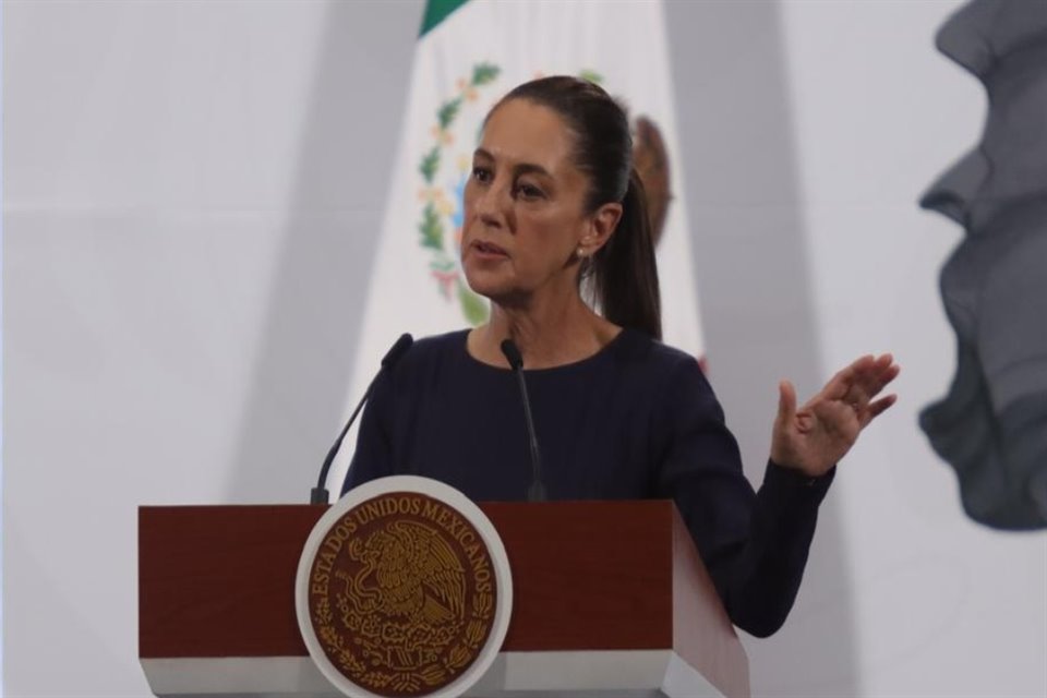 Luego que dirigencia de Morena borró de lineamientos la orden a servidores y militantes de suspender proselitismo adelantado, CSP evitó opinar.
