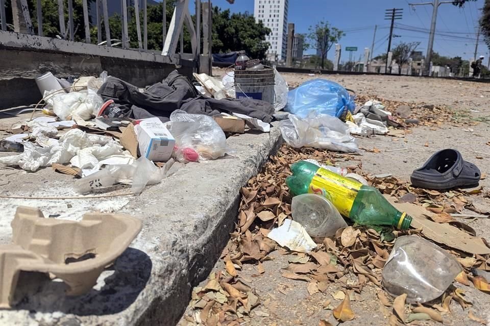 Los vecinos de las zonas con mayor problema comentan que las personas sin hogar no molestan, pero dejan mucha basura.
