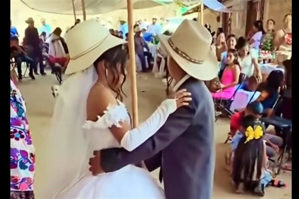 En redes sociales se compartió un video de la celebración.