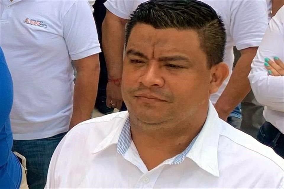 El abogado petrolero Carlos Rafael Morales Collado y su hijo menor, Carlos Alfonso Morales Reyes, figuran entre las cinco víctimas fatales del ataque ocurrido en Villahermosa, Tabasco.