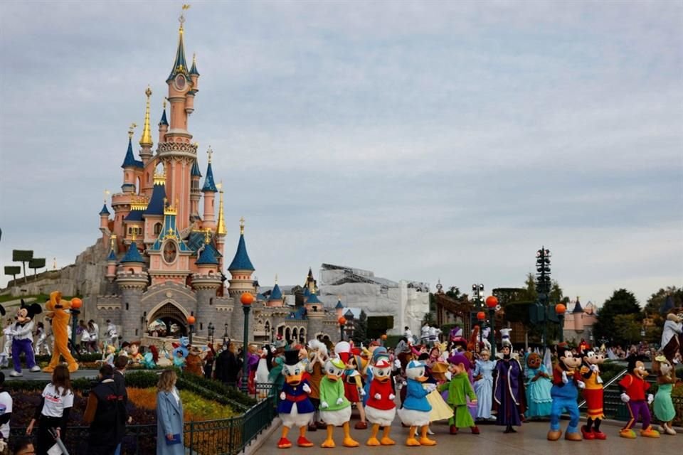 El parque temático será construido y operado por Miral, pero Disney se encargará del diseño y desarrollo.