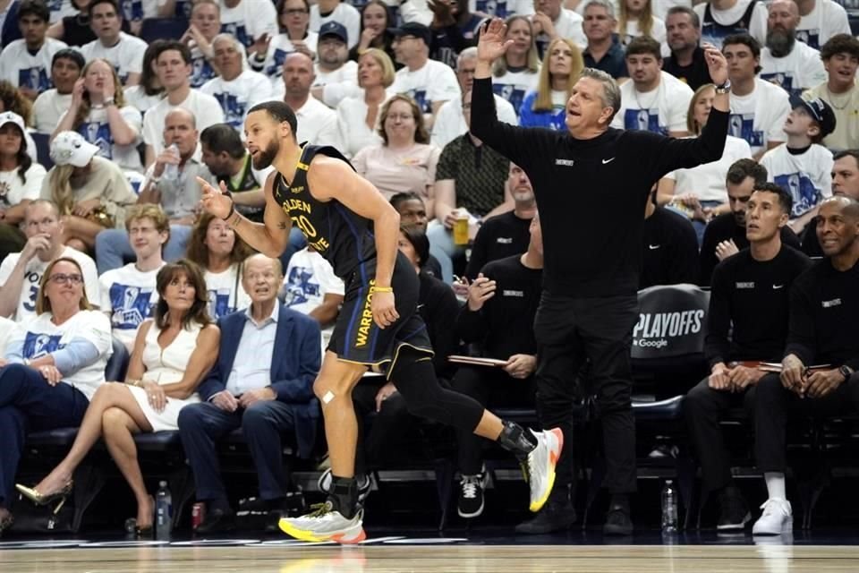 Stephen Curry está lesionado.