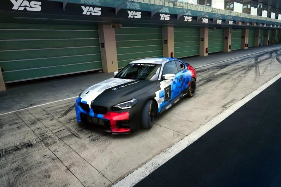 Dieses Modell basiert auf dem Chassis der aktuellen M2-Generation.