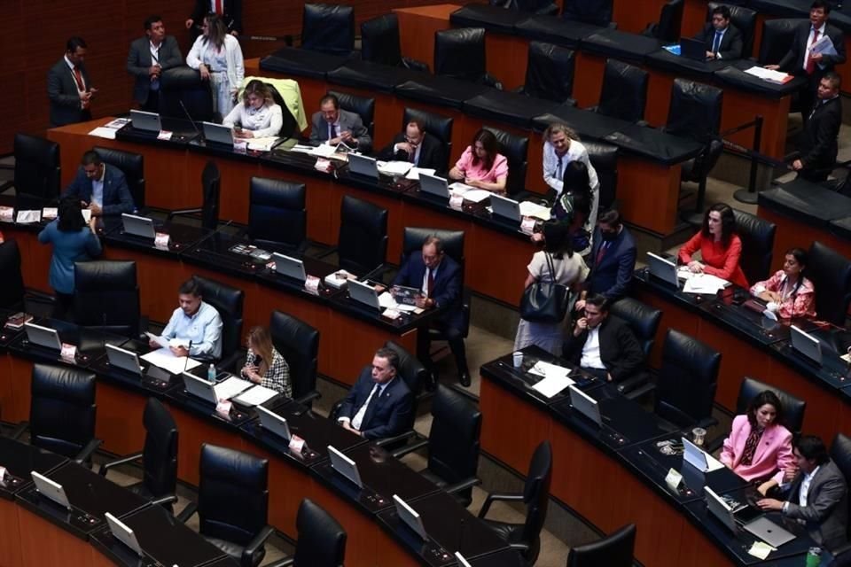 Legisladores de Morena dijeron que Sheinbaum no tiene una relación con Estados Unidos de subordinación, sino de coordinación.