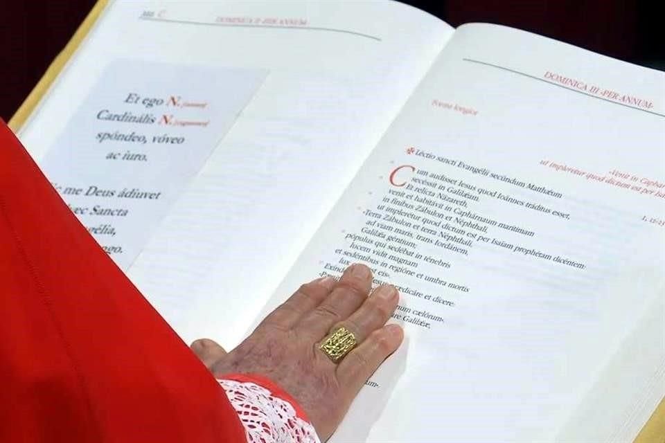 Ingreso y juramento del Cardenal José Francisco Robles Ortega, Arzobispo de Guadalajara, México, al Cónclave 2025.