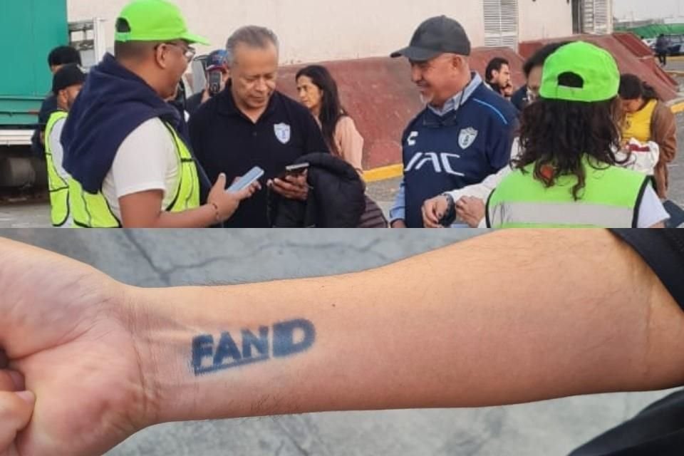 Aficionados de Pachuca y América fueron el objetivo de personal de la Liga MX para invitarlos a revisar y escanear su Fan ID.