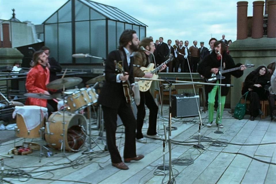 El disco 'Let It Be', testimonio del fin de Los Beatles, celebra 55 años desde su lanzamiento con opiniones mixtas sobre su realización.