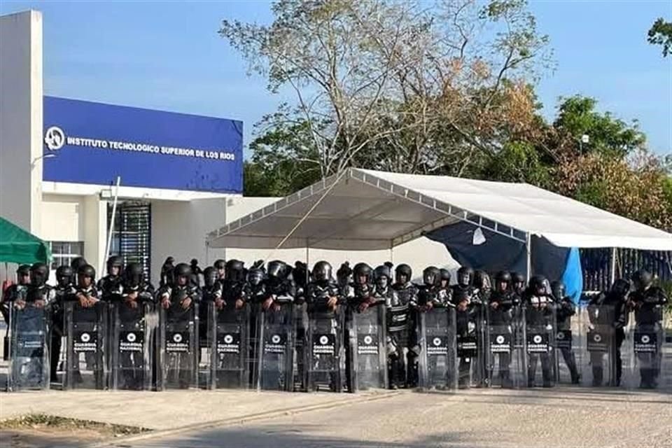 Después de que creció el malestar por el operativo contra estudiantes de Balancán, el director del Instituto Tecnológico de la localidad dejó el cargo.