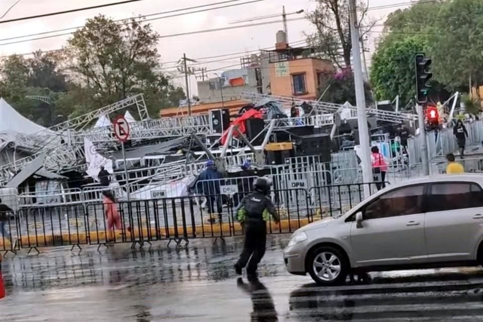 Desplome de estructura metálica de un escenario, instalado para un show del Día de las Madres en explanada de Alcaldía GAM, dejó 6 heridos.