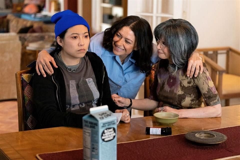 Para la segunda temporada se integran figuras de la talla de Giancarlo Esposito, Katie Holmes, Kumail Nanjiani, Awkwafina y Melanie Linskey.