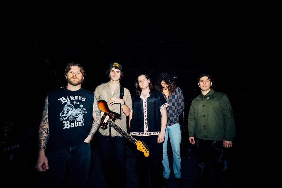 La banda Culture Wars llegará al Teatro Diana como parte de su gira con Wallows y presentará un adelanto de su próximo álbum.