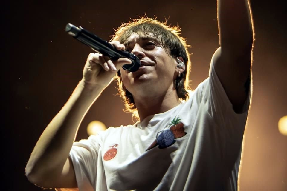 Luego de debutar, ganar fama y vivir un pleito legal por su música, el argentino Paulo Londra agradeció que los fans lo apoyen.