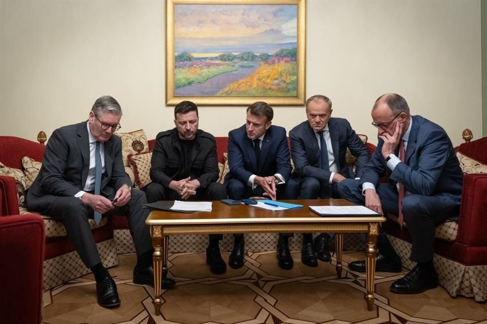 Principales potencias europeas respaldaron un alto al fuego en Ucrania y advirtieron a Rusia que impondrán sanciones si no acepta acuerdo.