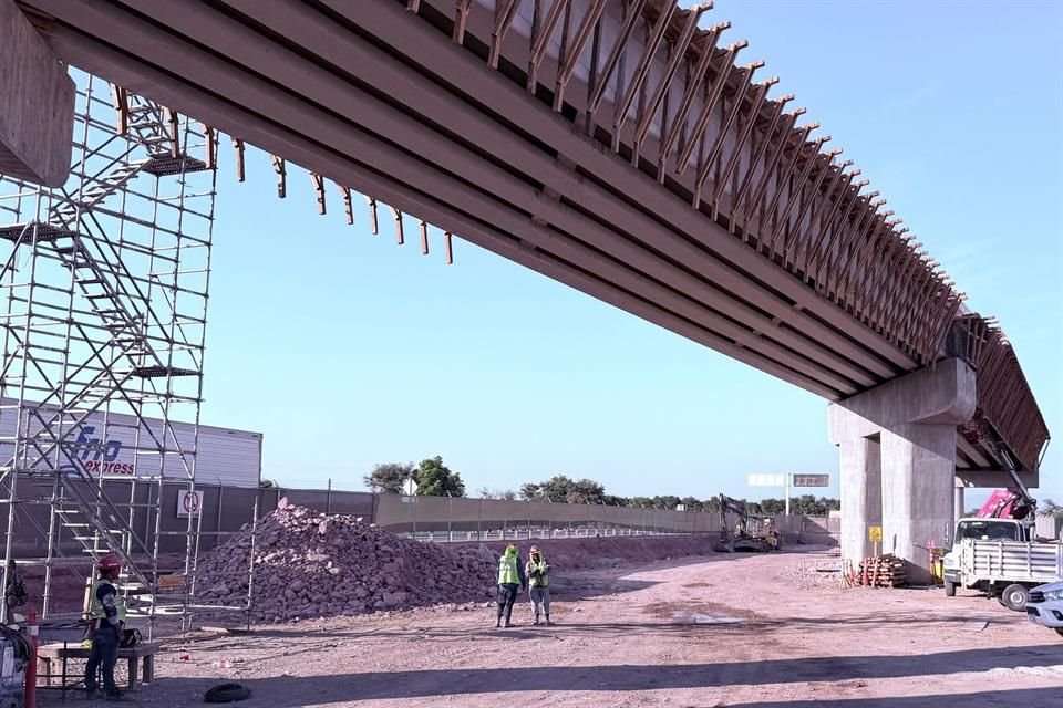 Según señalaron esta carretera beneficiará a más de 800 mil usuarios.